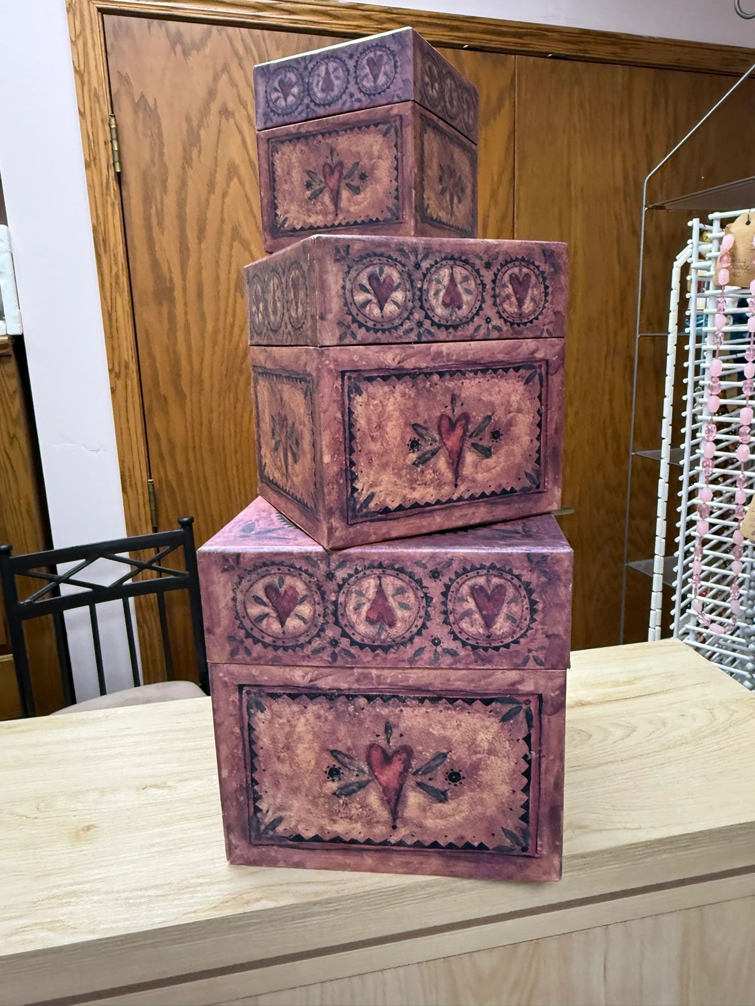 IMG_0908.jpeg SET OF 3 NESTING BOXES - PURPLE WITH HEARTS - Image 1