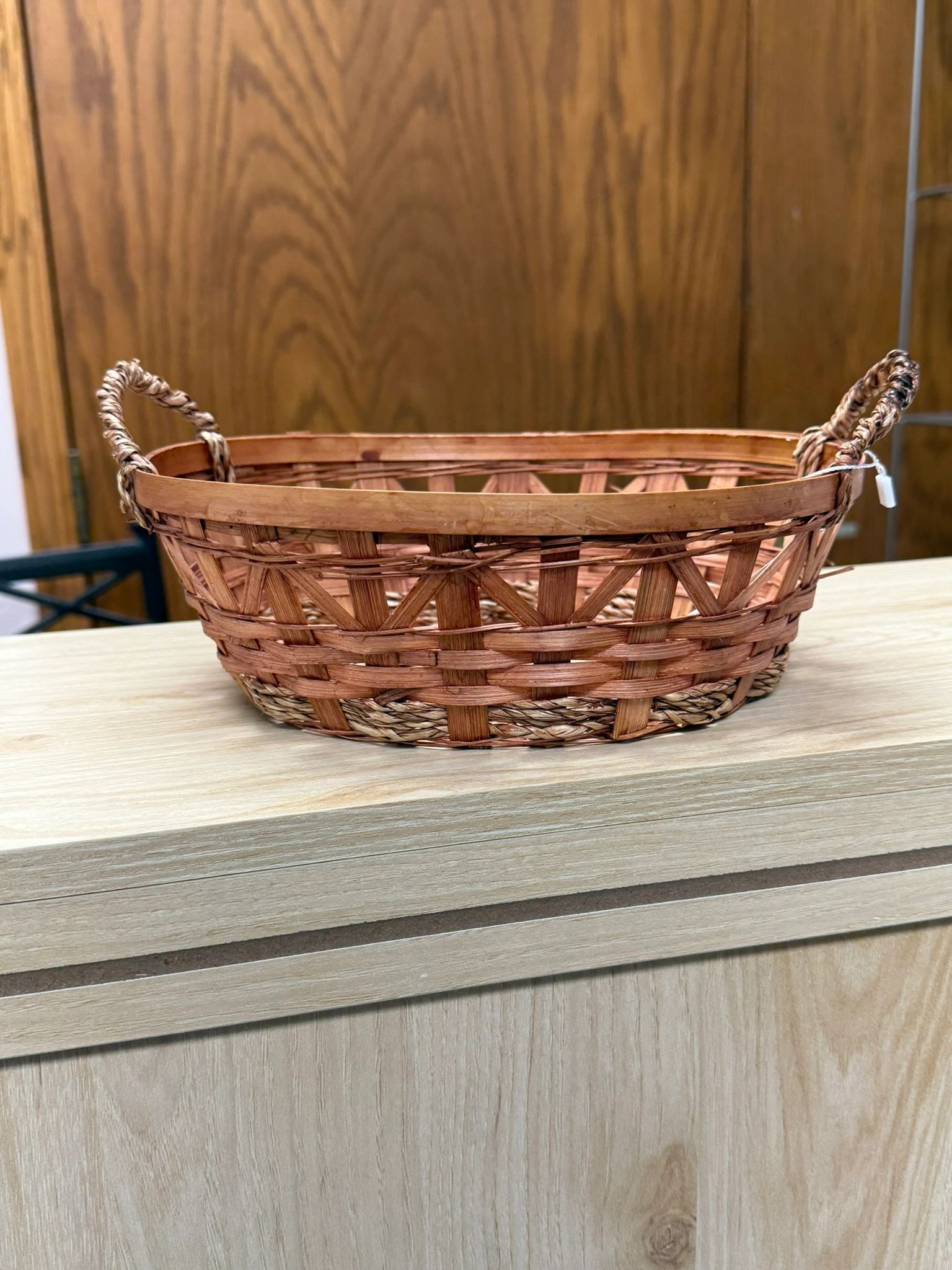 IMG_0948.jpeg SMALL WICKER BASKET - 2 HANDLES - Image 1