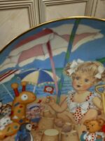 THE FRANKLIN MINT 1990 CAROL LAWSON PLATE - SAND CASTLES EMBELLISHED WITH 24K GOLD - Image 3