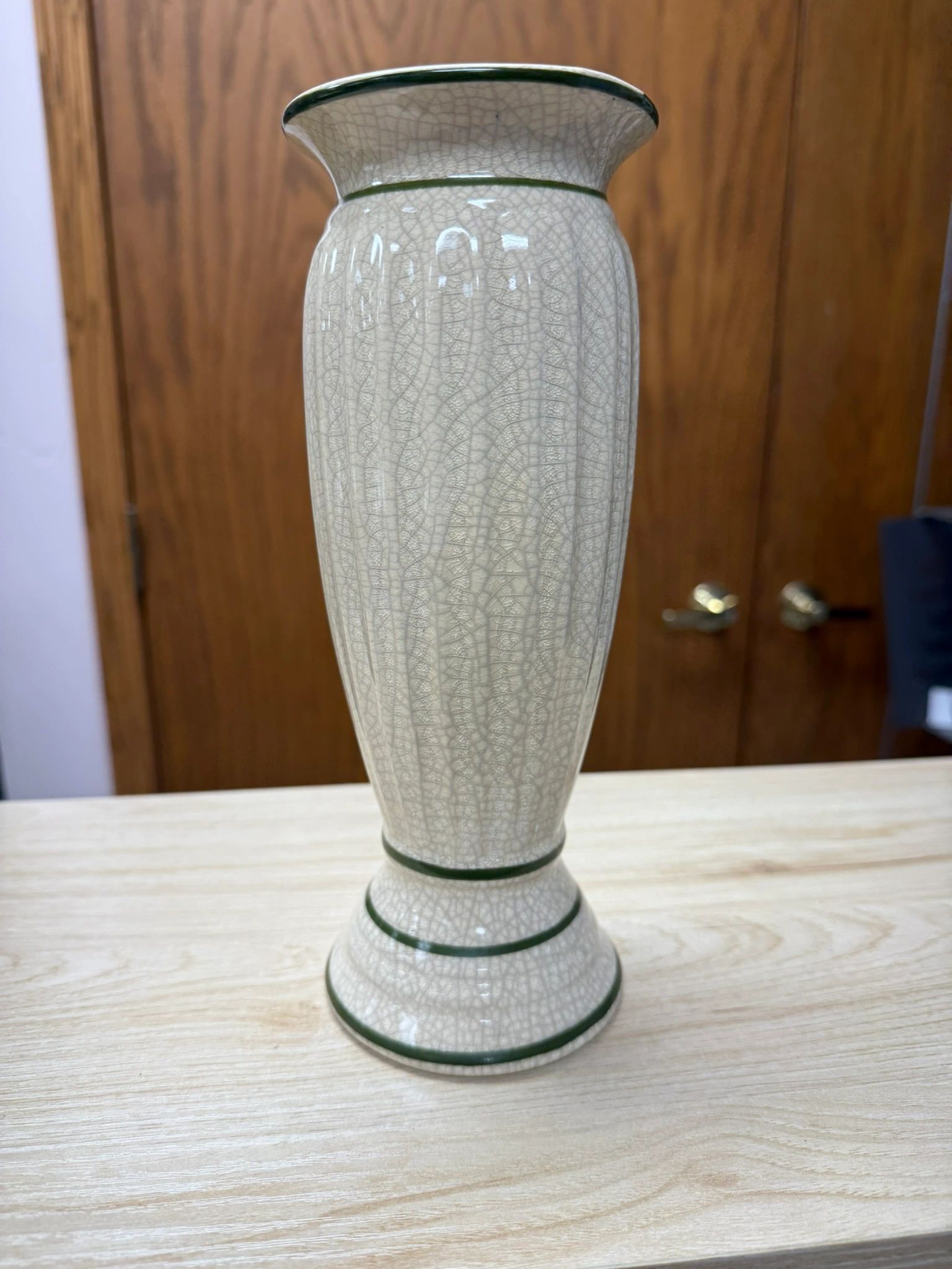 IMG_1190.jpeg VASE CREAM/GREEN - Image 1