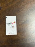 USED 3 PIECE SET - 1 COFFEE TABLE - 2 END TABLES - Image 6