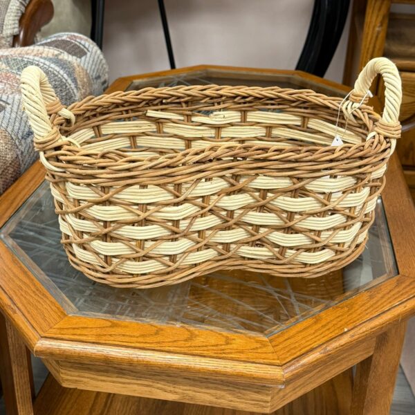 15" PEANUT SHAPED BASKET - STURDY WITH LIGHT AND NATURAL COLORS