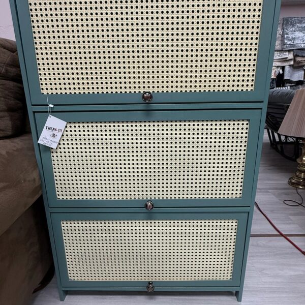 3 TIER GREEN SHELF /SHOE RACK MESH
