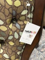 ASHLEYS FURNITURE PATTERN CHAIR- LARGE/COMFY/UNIQUE - BROWN/GREEN/YELLOW LEAF PATTERN - Image 5