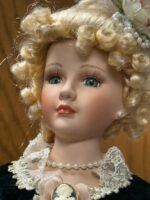 THE ANASTASIA COLLECTION - 22" PORCELAIN DOLL ANTOINETTE - Image 3