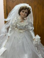 THE ANASTASIA COLLECTION - 20" PORCELAIN DOLL - SARAH - Image 2