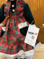 16" PORCELAIN DOLL -CHRISTMAS OUTFIT - Image 4
