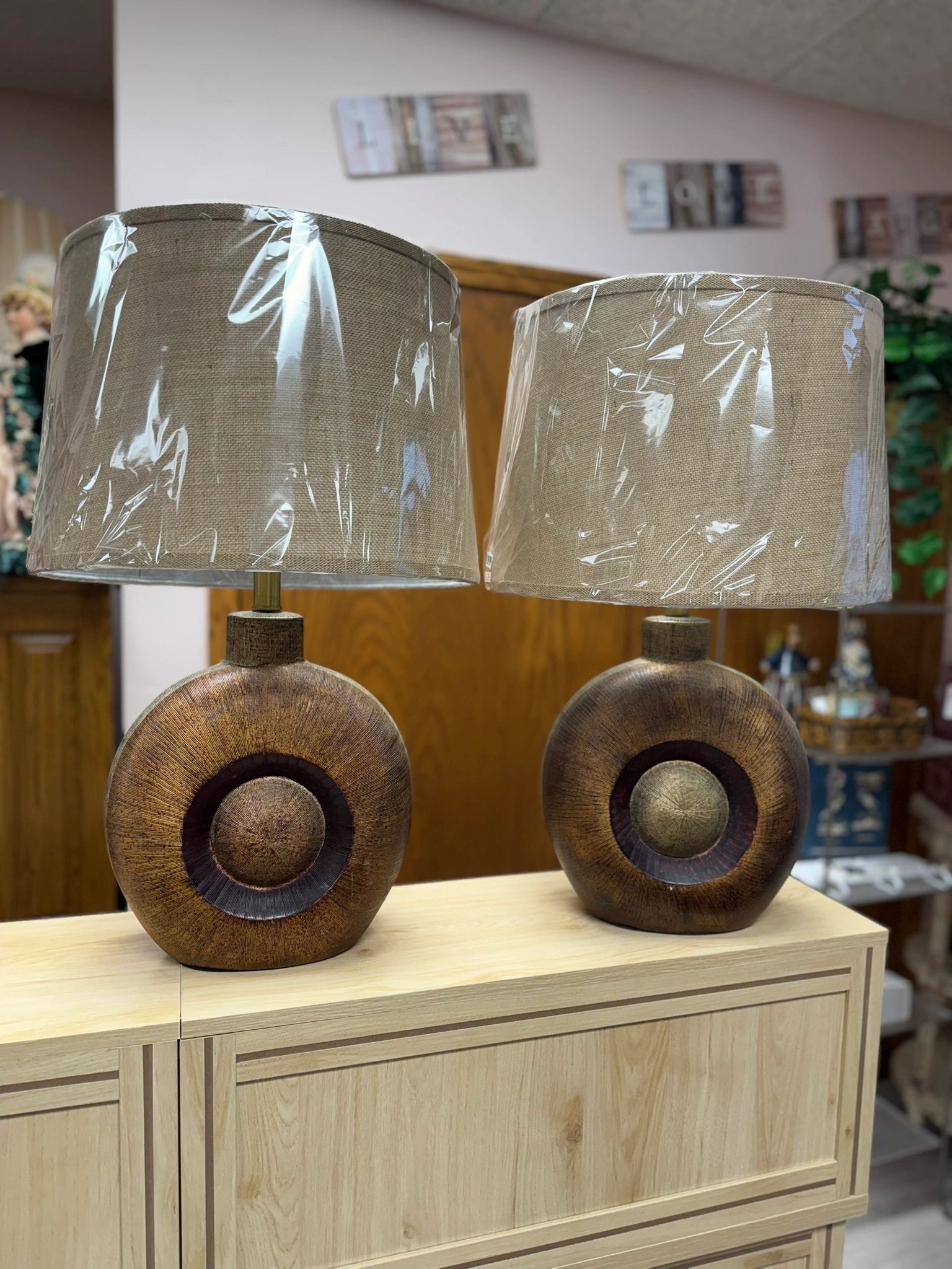 IMG_1549.jpeg PAIR OF ASHLEY JAYLIAH SNAIL SHAPED TABLE LAMPS - Image 1