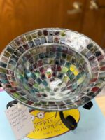 6.5"H X 9" DIAMETER - MOSAIC CITRONELLA DYED AND STAINED GLASS CANDLE HOLDER - WROUGH IRON METAL STAND - Image 5