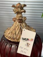 16"H X 8"W RED/GOLD DECORATION - Image 4