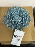 6" CERAMIC FLOWER BLUISH/GREY