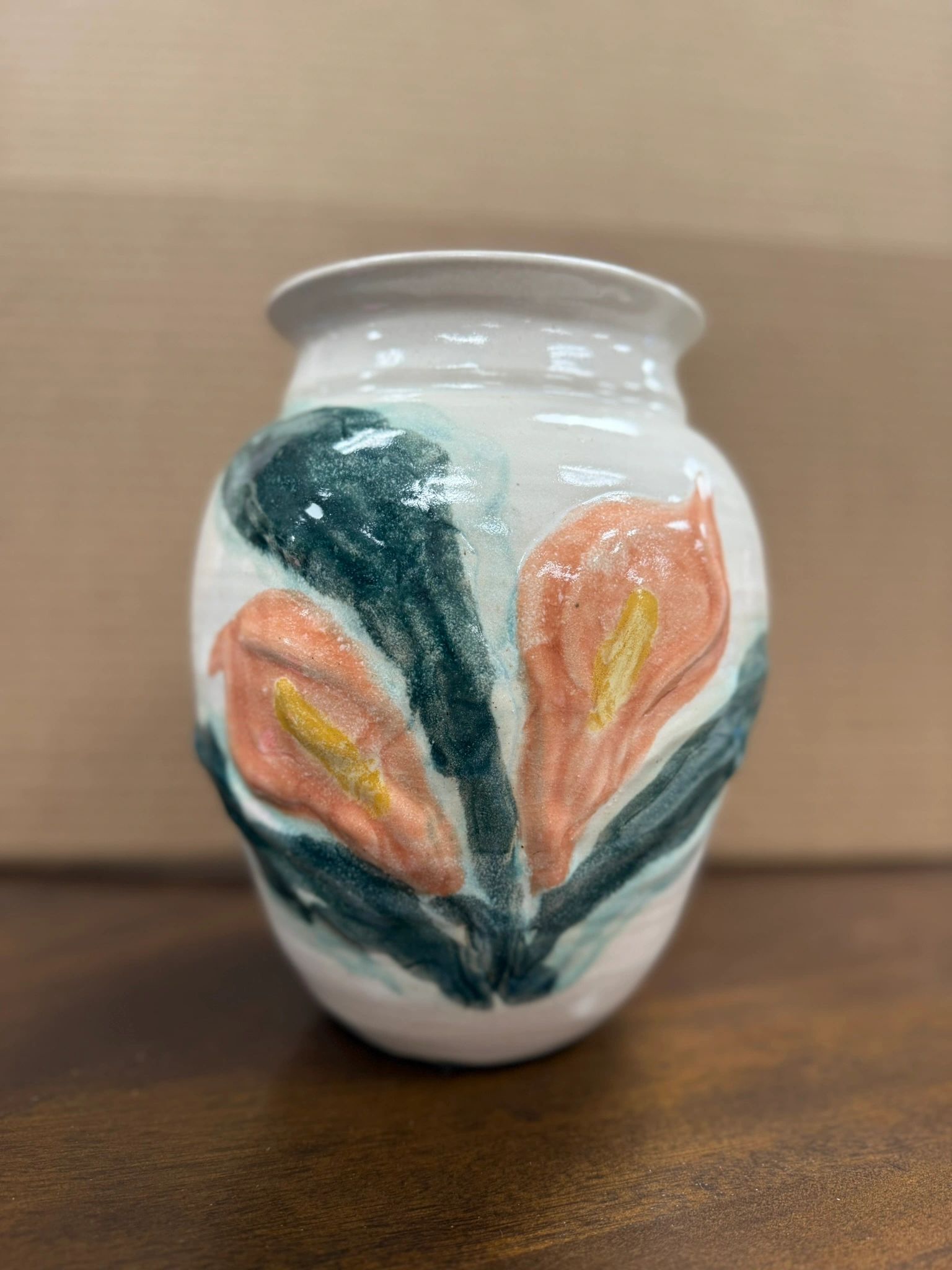 IMG_3016.jpeg SIGNED HAND-PAINTED PASTELS VASE PLANTER C.RADKE '93 - Image 1