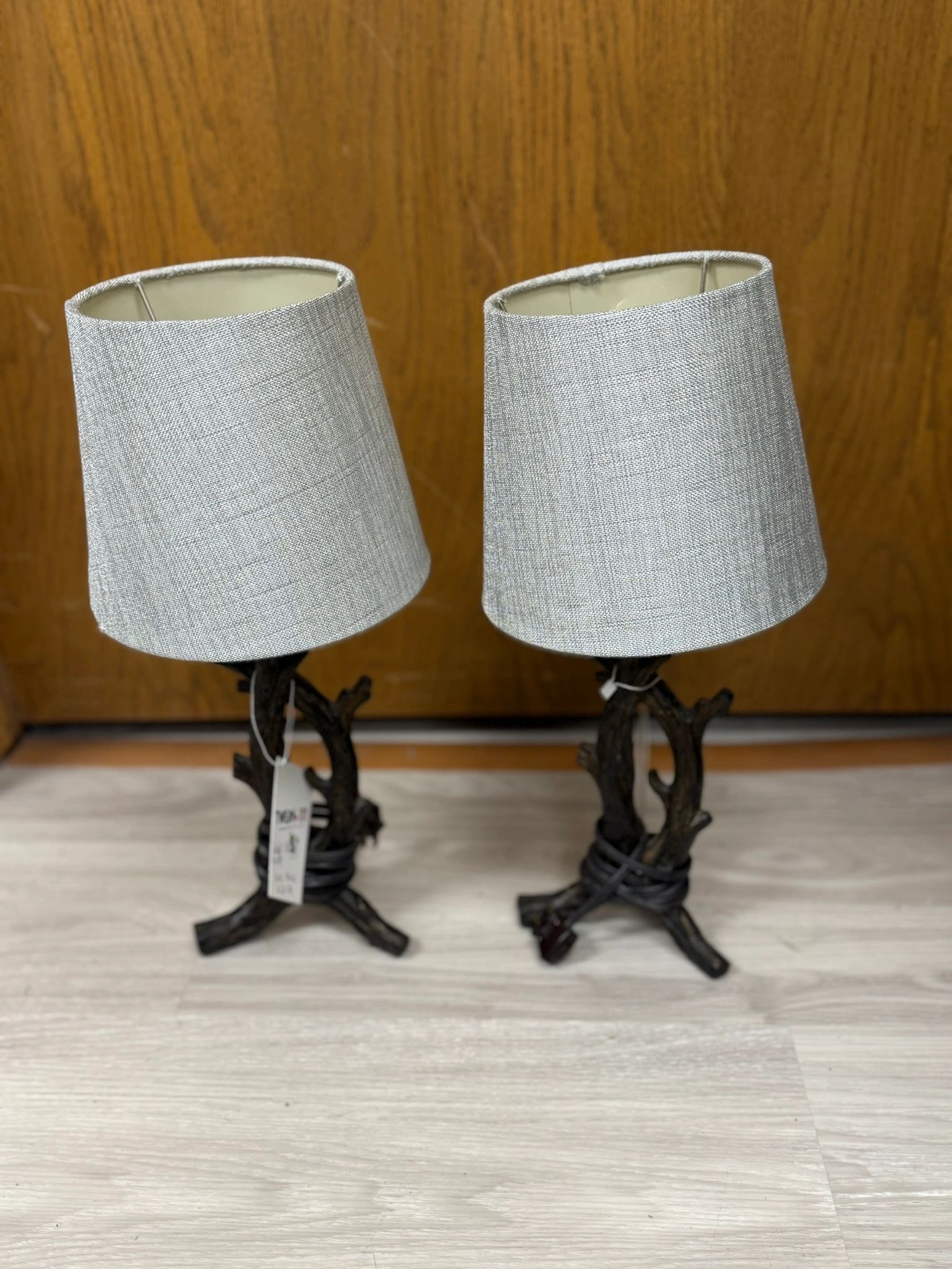 IMG_3034.jpeg 18" BETTER HOMES AND GARDENS RESIN BRANCH ACCENT LAMP - USED - Image 1