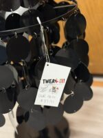 RETRO STYLE BLACK LAMP WITH DANGLING DISCS - Image 3