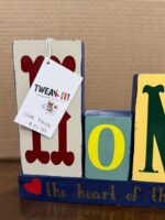 13" HANDMADE WOODEN "HOME THE HEART OF THE FAMILY" SIGN - Image 2