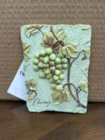 6 1/4" X 4 3/8" VINTAGE CHARDONNAY GRAPE WINE CERAMIC 3D HANGING PLAQUE