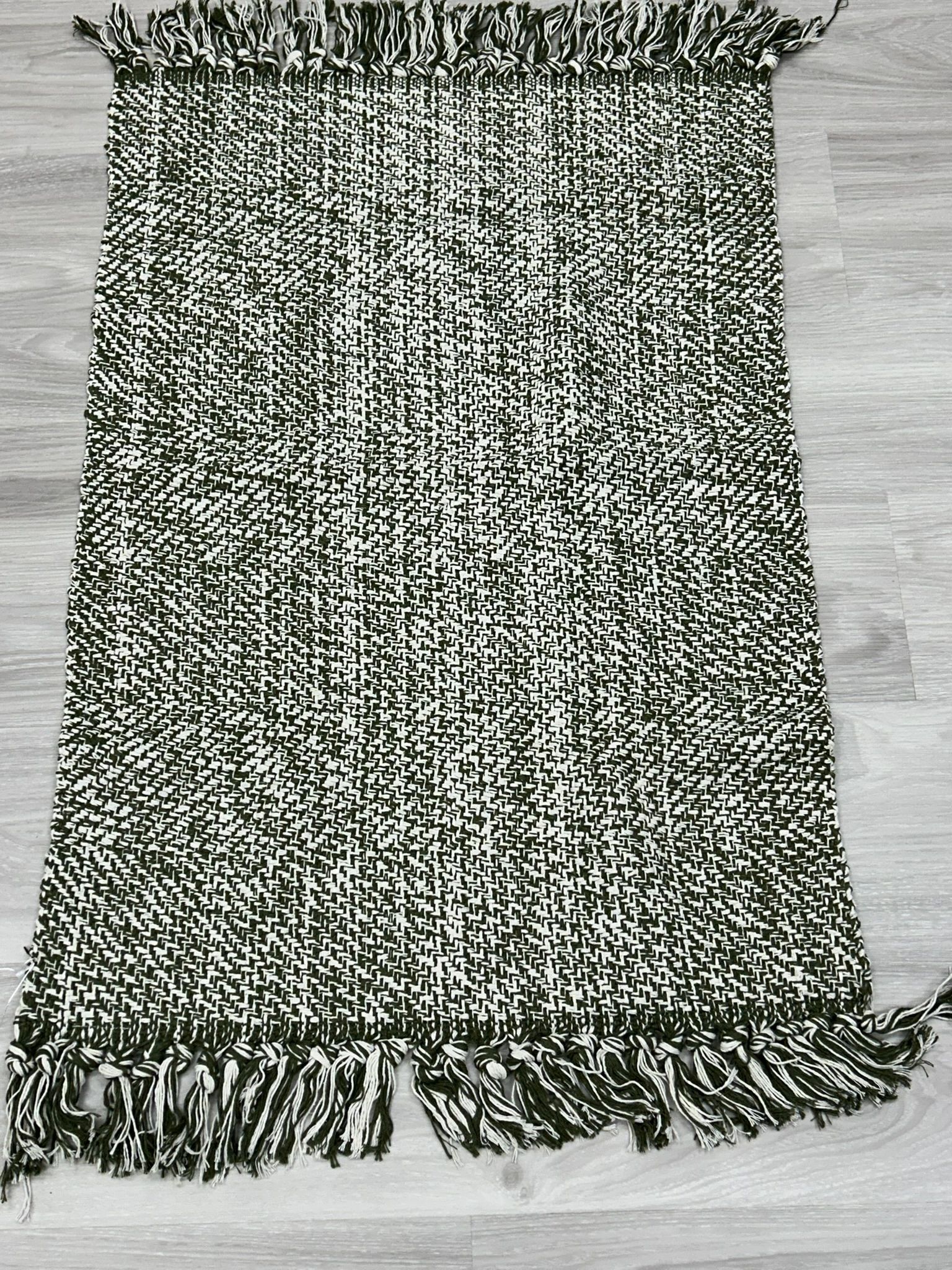 IMG_4909.jpeg Collive Small Bathroom Rug - Image 1