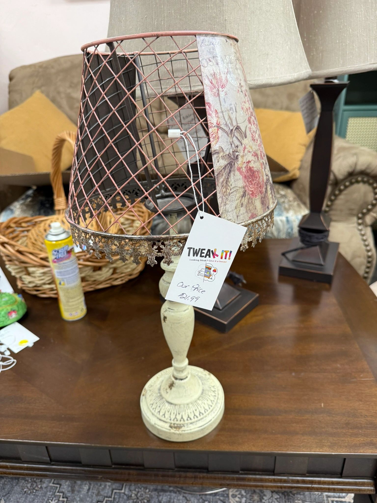 IMG_4931-150f516.jpeg PATCHWORK TEA LIGHT LAMP - PINK/TAN - Image 1