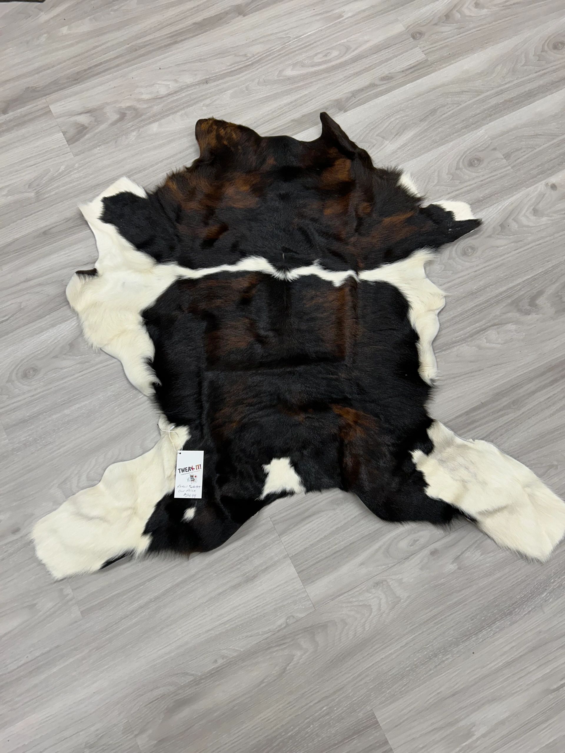 IMG_5297.jpg Sunshine Cowhides 100% Genuine Calfskin Tricolor Exotic Calf Hide Cow Skin Cowhide Rug - Image 1